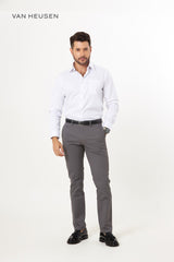 Chino casual gris